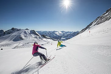 Hotel mit Skiverleih Zillertal Skifahren im Zillertal